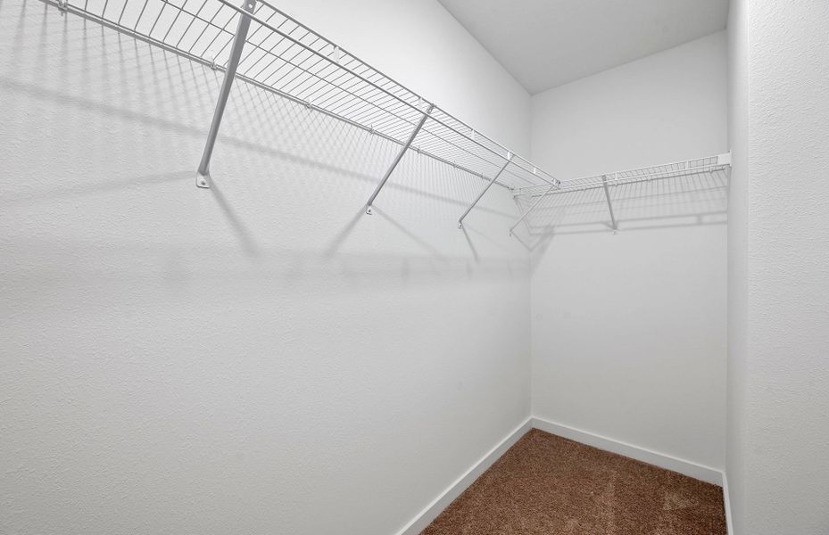 Representative unfurnished interior of a home built from the Pinecrest by Pulte Homes in Riversong, Parrish (Image 21).