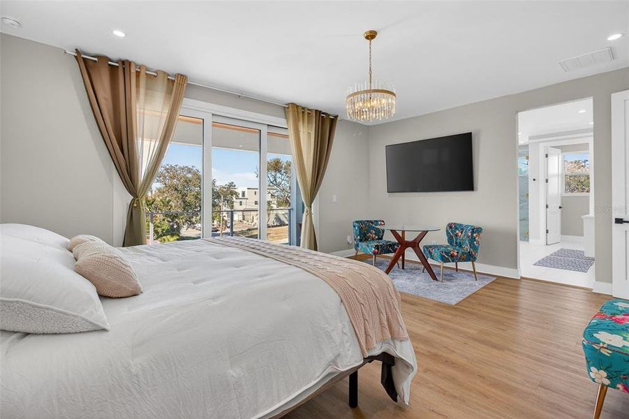 Furnished interior view inside a new home in , St. Petersburg (Image 38).