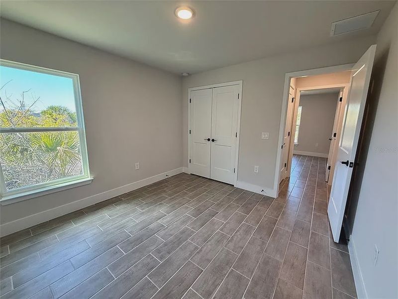 Spacious, unfurnished interior of a new home in South Gulf Cove, Port Charlotte (Image 29).