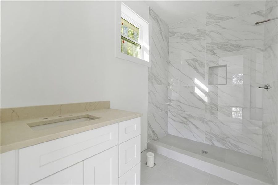 Furnished interior view inside a new home in , Conyers (Image 9).