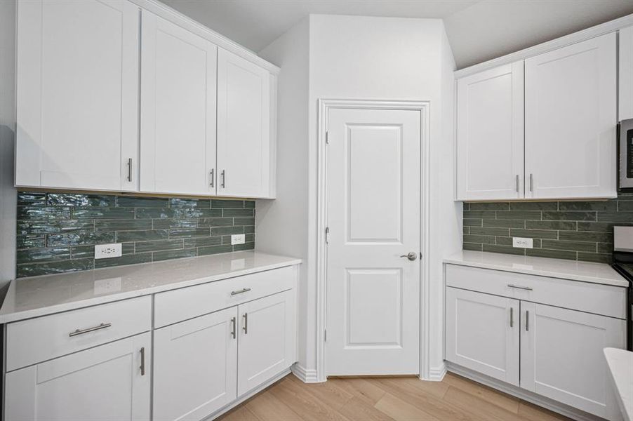 Photo is not of the actual home, but is an inspirational photo of builder’s model home and may depict options, furnishings, and/or decorator features that are not included. Photo is not of the actual home, but is an inspirational photo of builder’s model home and may depict options, furnishings, and/or decorator features that are not included.