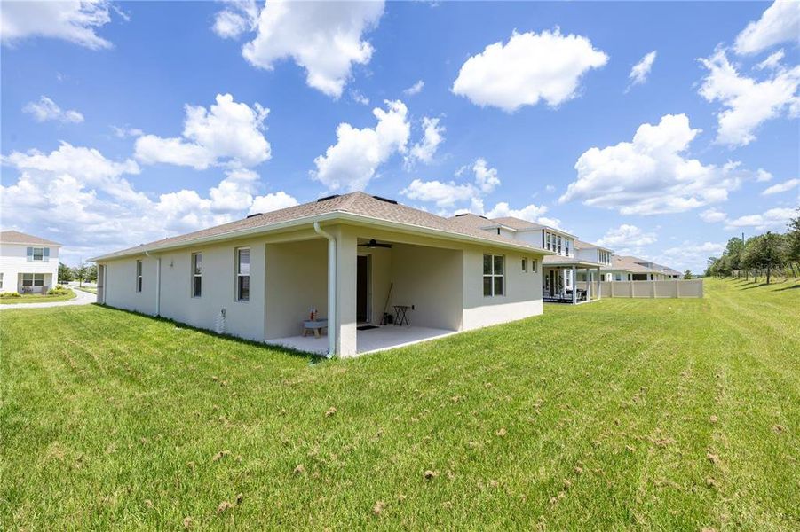 Exterior details and patio area of a home in , Apopka (Image 24).