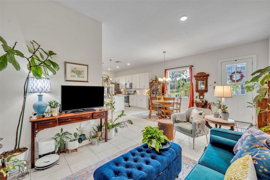 Furnished interior view inside a new home in , Oviedo (Image 12).