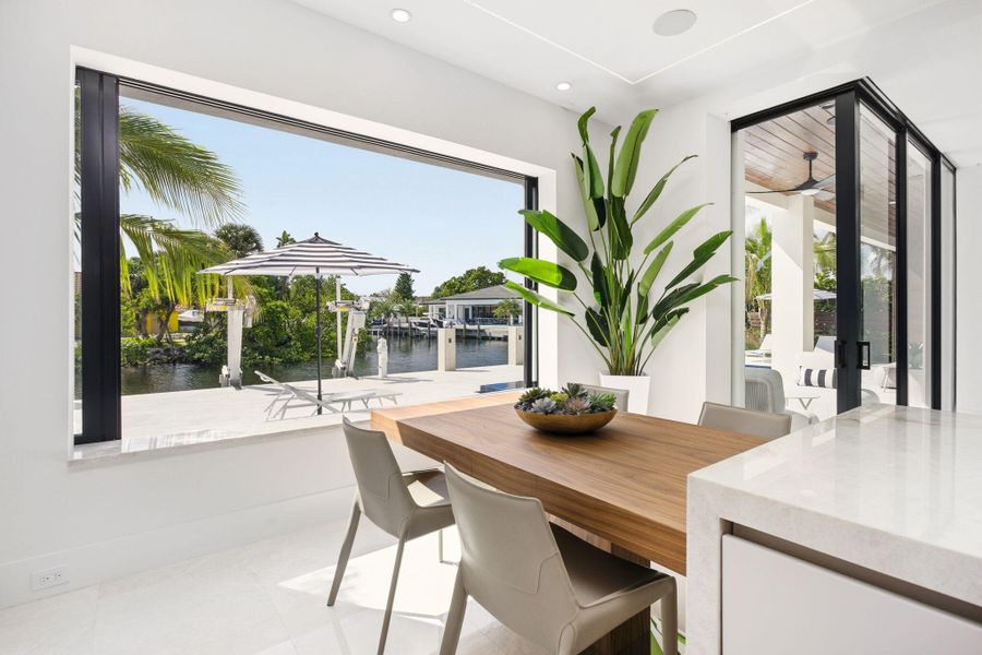 Dining Overlooking Pool & Intracoastal