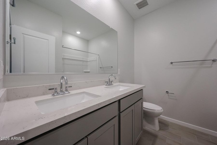 23_Lakes-RED_Erie_New-Construction_Maric