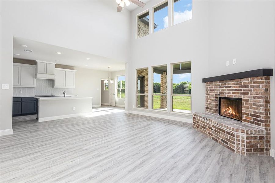 Spacious, unfurnished interior of a new home in , Waxahachie (Image 13).