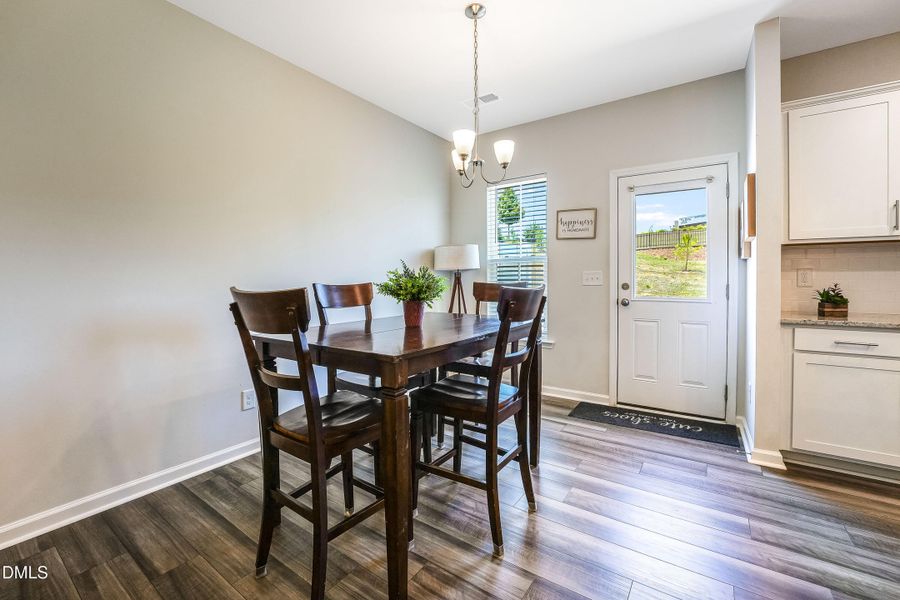 616 Glen Clova Dr-10