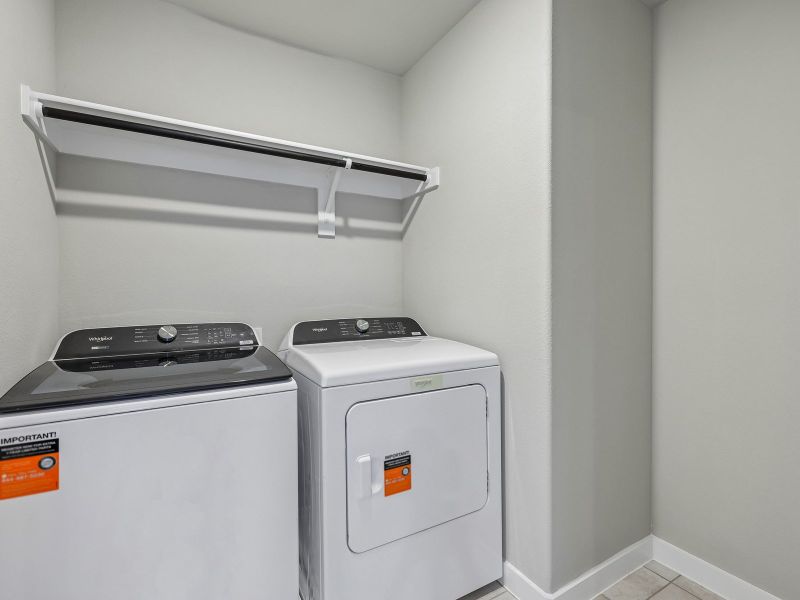Close-up of interior finishes inside a home in Oak Ridge Park, Corinth (Image 11).