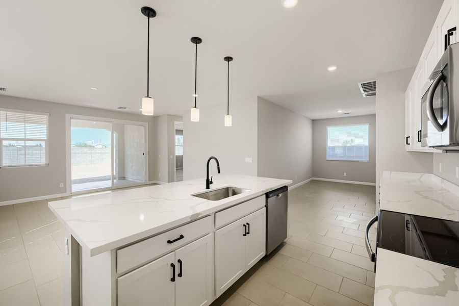 New Home in San Tan Valley, AZ.  - Slide 13