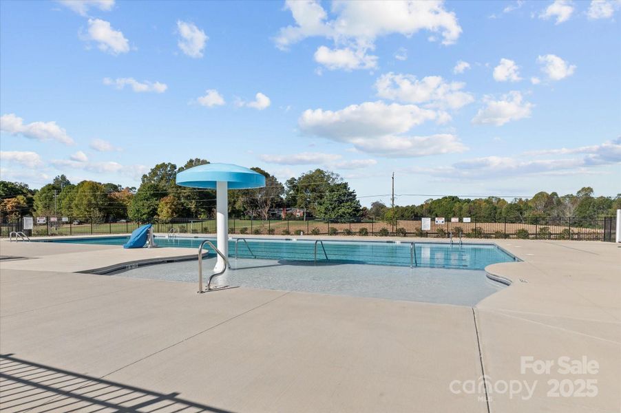 Community amenities in Wallace Springs, Statesville (Image 32). Community amenities in Wallace Springs, Statesville (Image 32).