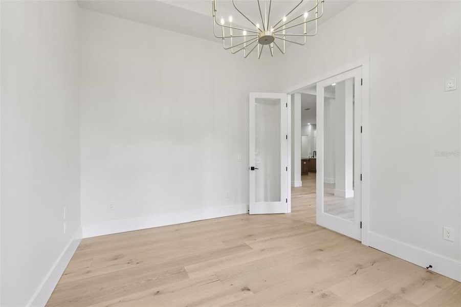 Spacious, unfurnished interior of a new home in , Lutz (Image 42).