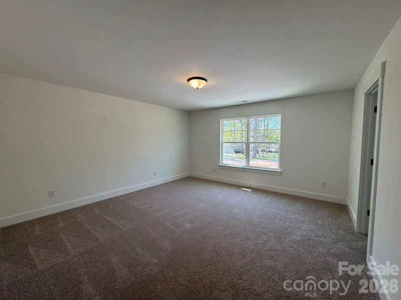 Spacious, unfurnished interior of a new home in Chasewood, Mint Hill (Image 11).