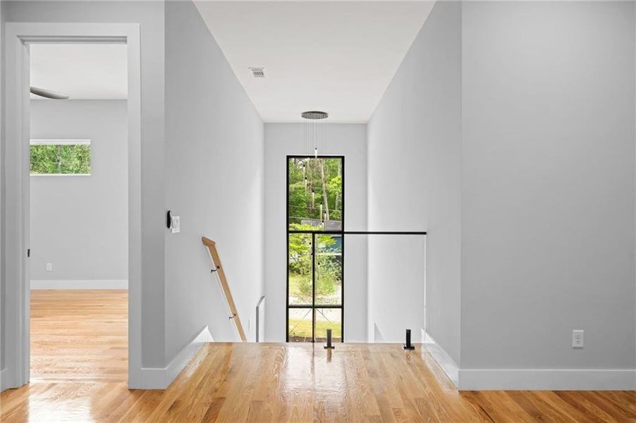 Spacious, unfurnished interior of a new home in , Alpharetta (Image 24).