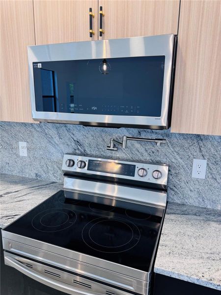 Close-up of interior finishes inside a home in , Port Charlotte (Image 17).