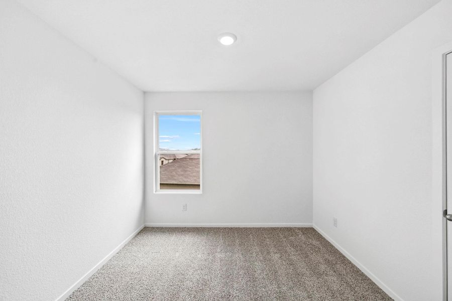 Spacious, unfurnished interior of a new home in Mill Creek, Magnolia (Image 17).