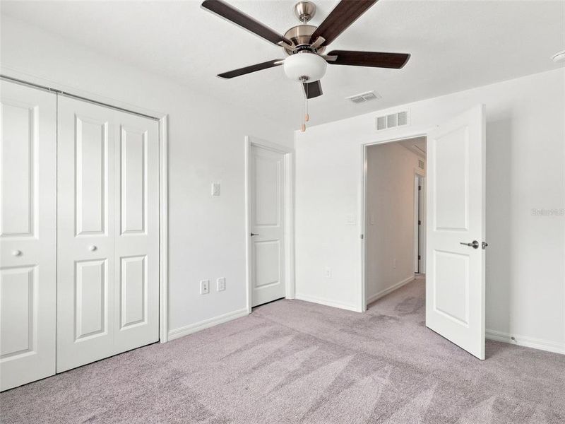 Spacious, unfurnished interior of a new home in , San Antonio (Image 24).