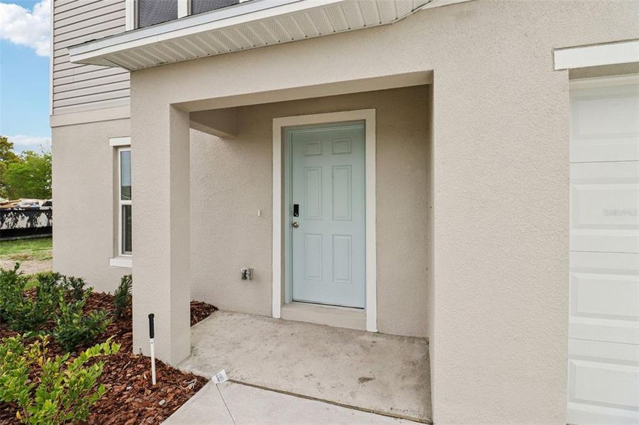 Exterior details and patio area of a home in Sumter Villas, Sumterville (Image 19).