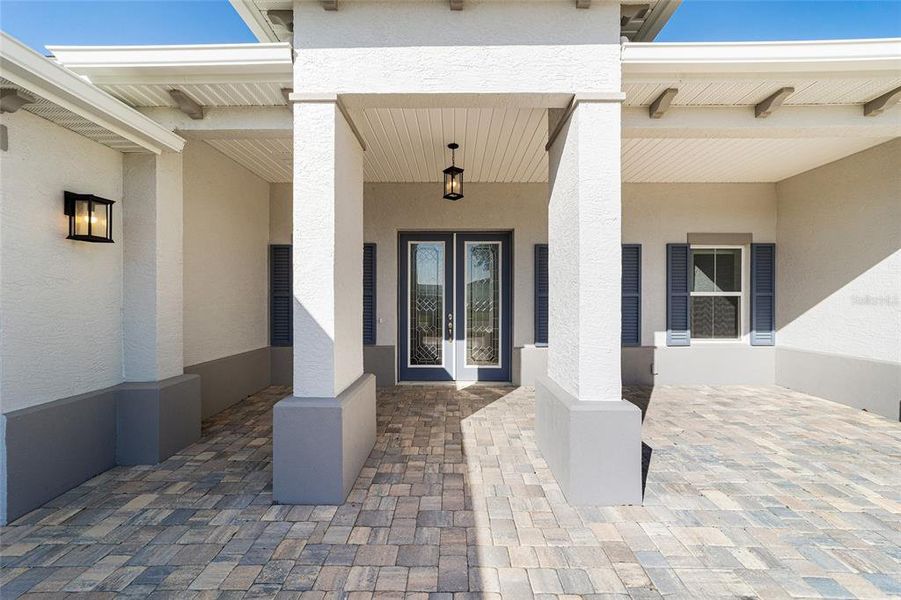 Exterior details and patio area of a home in , Ocala (Image 23).