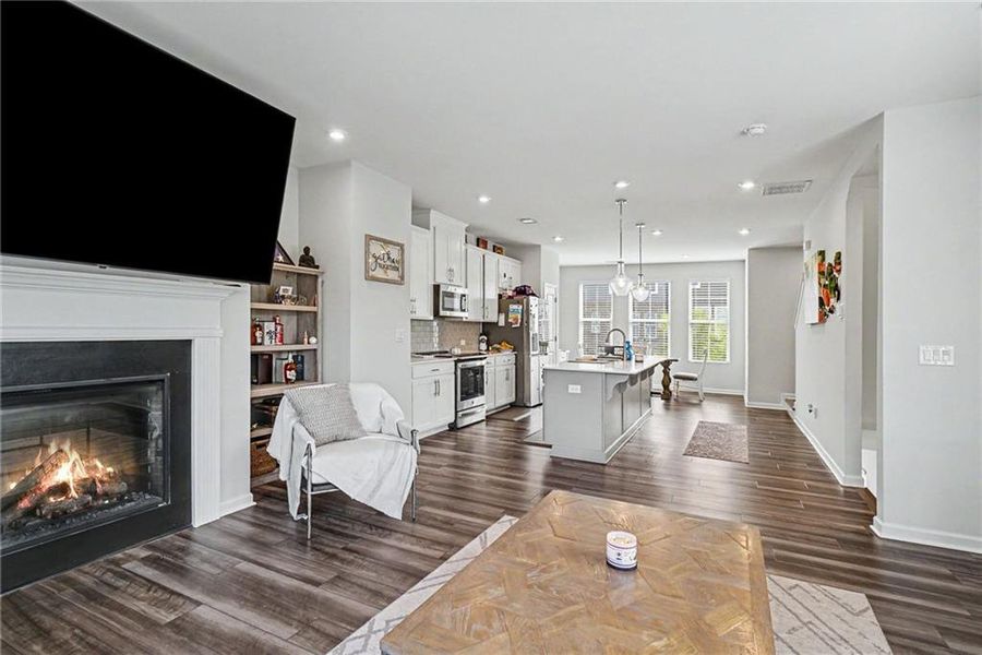Furnished interior view inside a new home in , Acworth (Image 14).