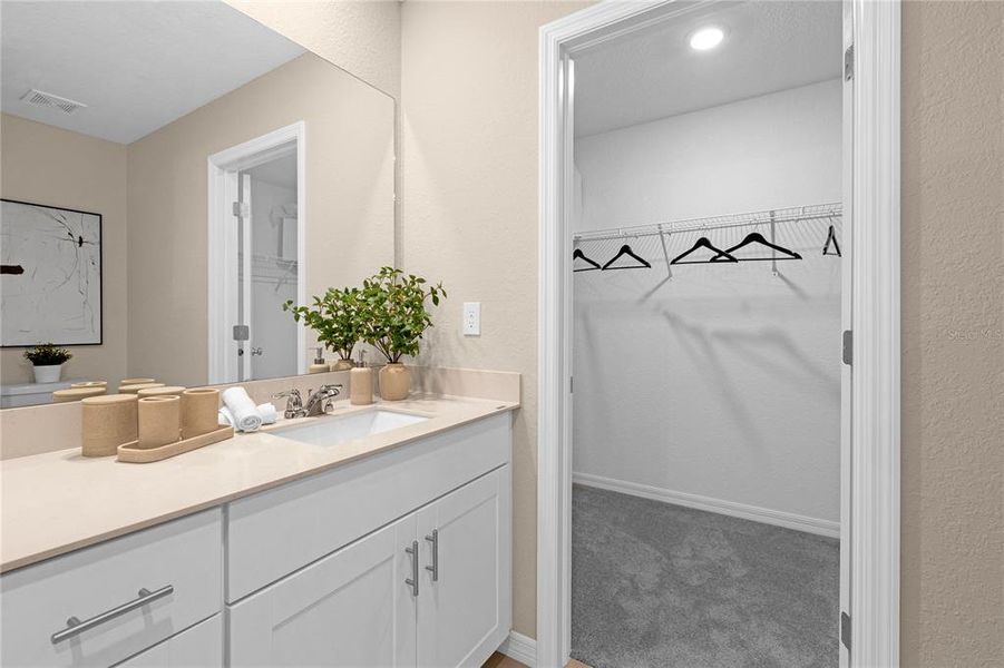 Furnished interior view inside a new home in Lennar at Turnleaf, Punta Gorda (Image 15).