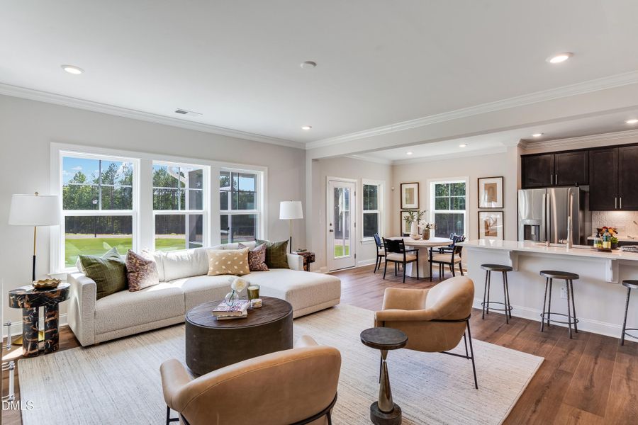 SUN_SutherlandStation_Pic_LandrumIII_Gre