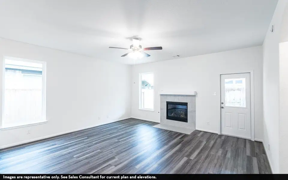 Spacious, unfurnished interior of a new home in Sunfield, Buda (Image 7). Spacious, unfurnished interior of a new home in Sunfield, Buda (Image 7).