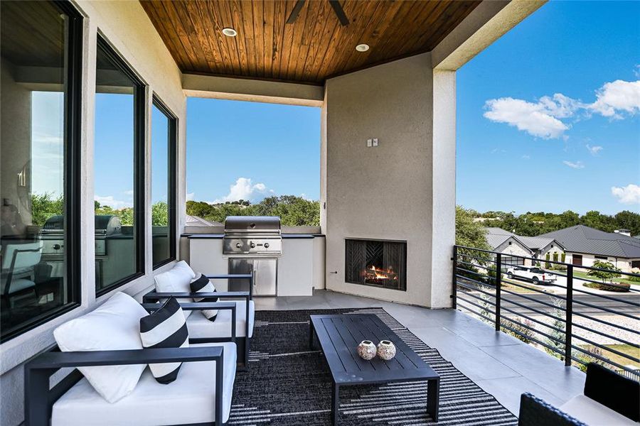 Exterior details and patio area of a home in , Horseshoe Bay (Image 23).