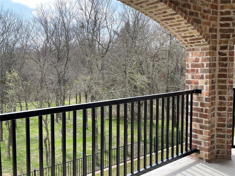 Exterior details and patio area of a home in , Sherman (Image 19).