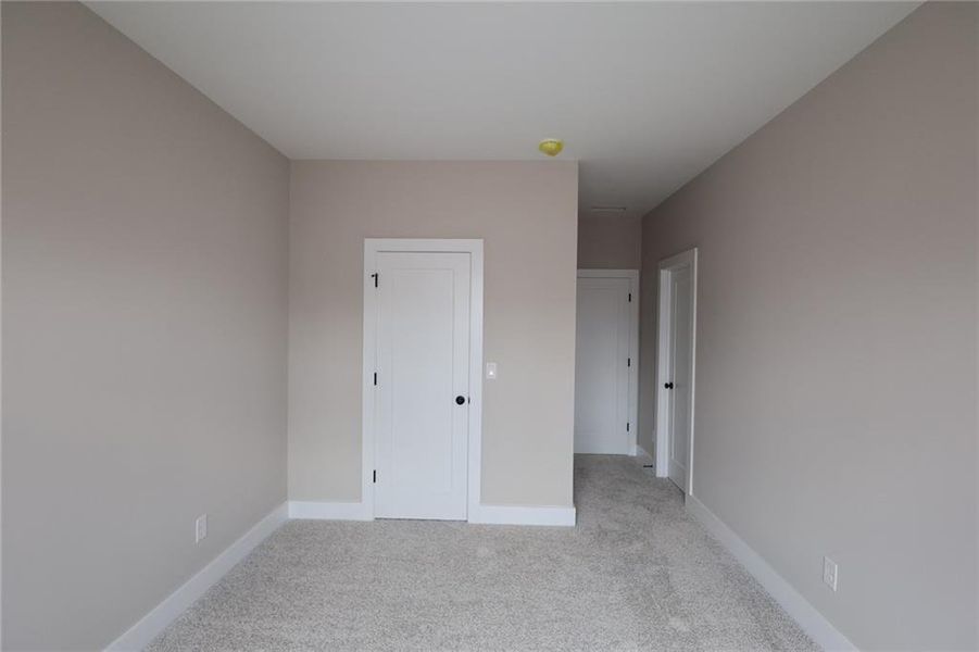 Spacious, unfurnished interior of a new home in Settingdown Farms, Cumming (Image 22).