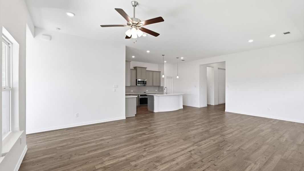 Furnished interior view inside a new home in Churchill, Anna (Image 15).