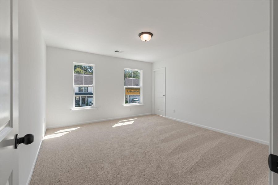 Spacious, unfurnished interior of a new home in Oakley Pointe, Moncks Corner (Image 35).