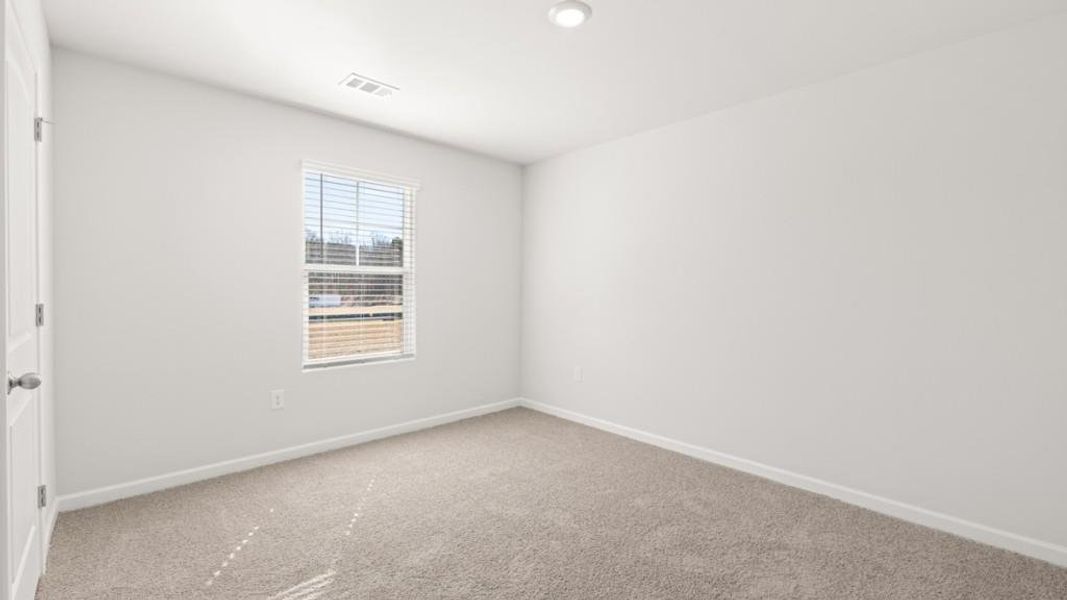 Spacious, unfurnished interior of a new home in Braselton Village, Braselton (Image 18).