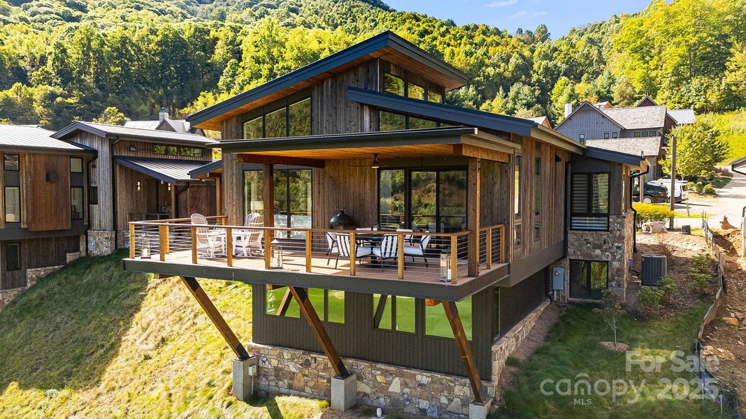 Image 41 of a home in .