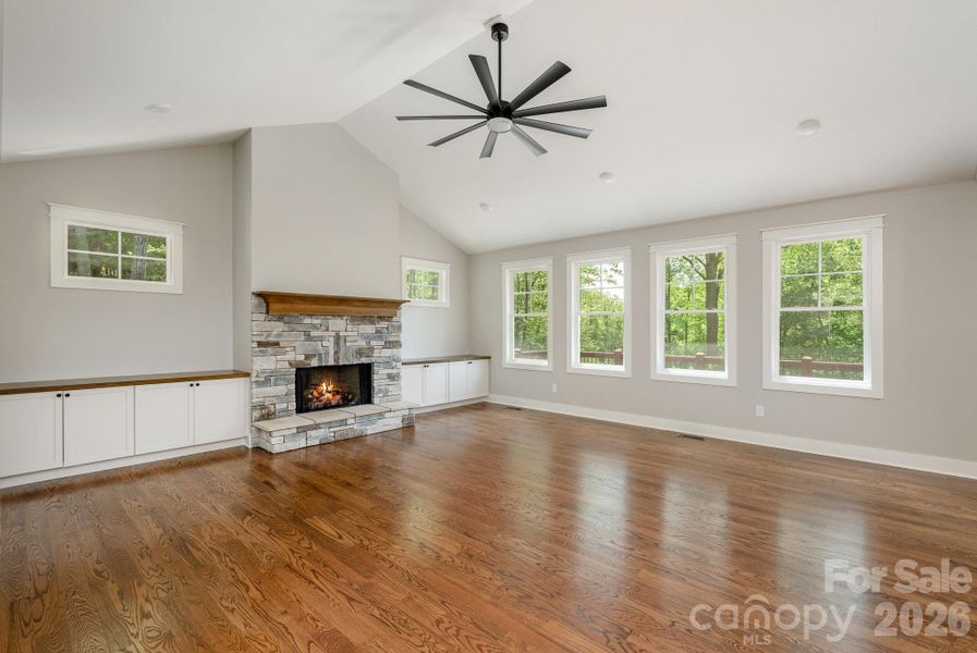 Spacious, unfurnished interior of a new home in , Flat Rock (Image 23).
