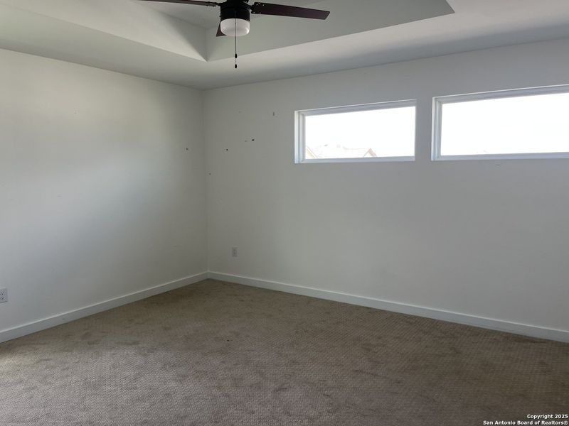 Spacious, unfurnished interior of a new home in , Laredo (Image 12). Spacious, unfurnished interior of a new home in , Laredo (Image 12).