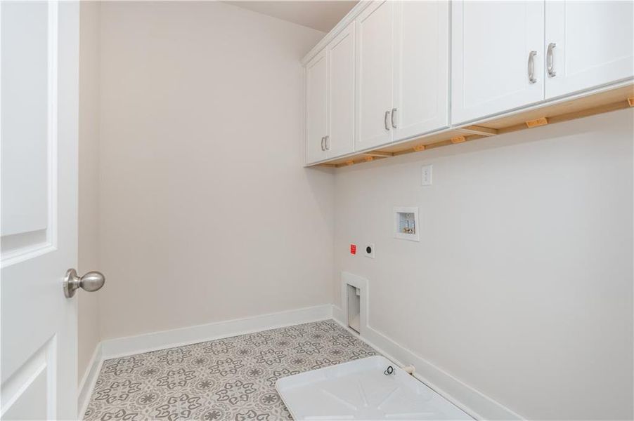 Spacious, unfurnished interior of a new home in , Flowery Branch (Image 26).