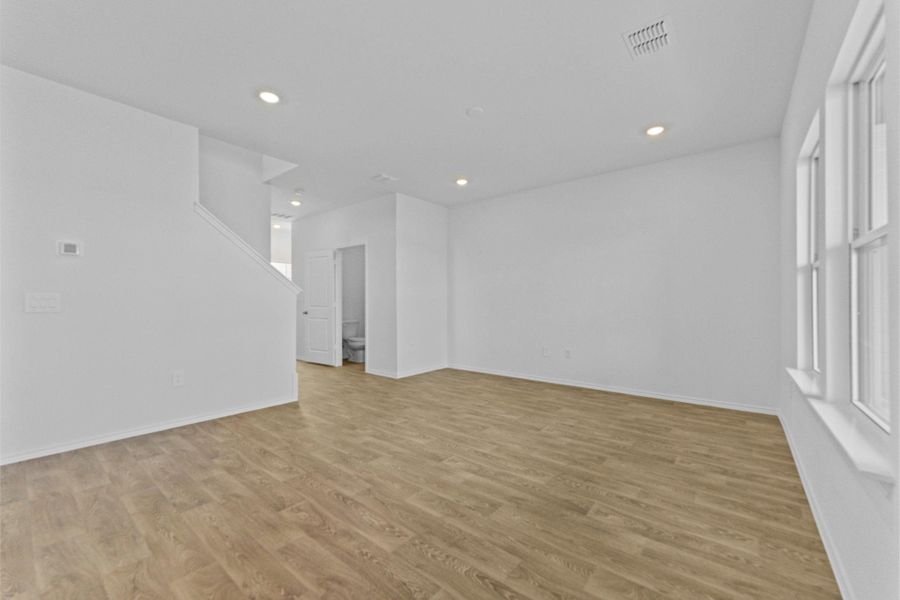 Spacious, unfurnished interior of a new home in Palomino, Manor (Image 18). Spacious, unfurnished interior of a new home in Palomino, Manor (Image 18).