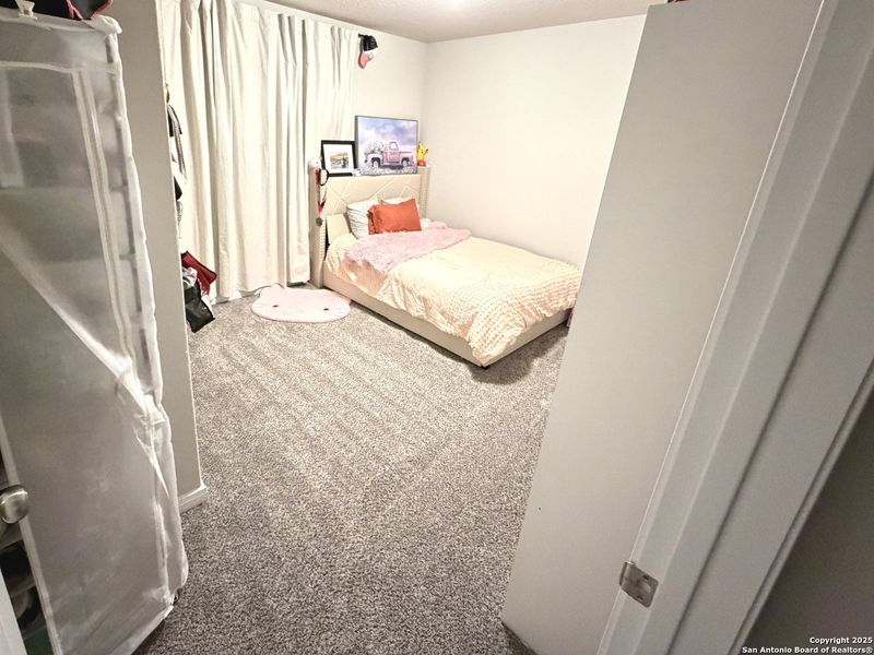 Furnished interior view inside a new home in Jordan's Ranch, San Antonio (Image 7).