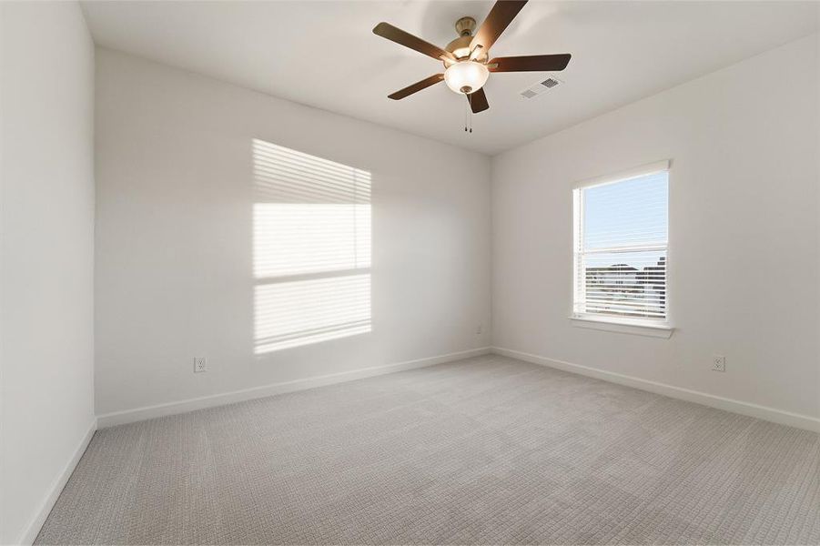 Spacious, unfurnished interior of a new home in Green Meadows, Celina (Image 20).