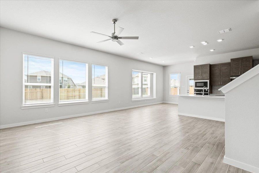 MOVE IN READY MOVE IN READY