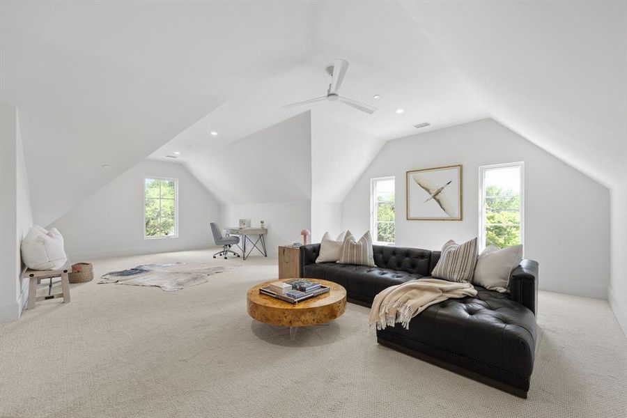 Furnished interior view inside a new home in Highland Park, Highland Park (Image 34).