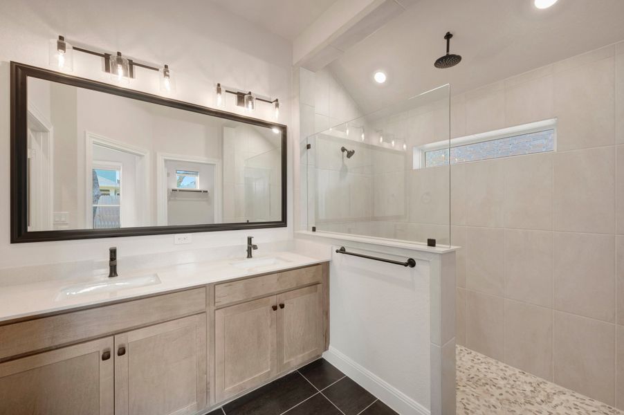 Owner's Bath Owner's Bath