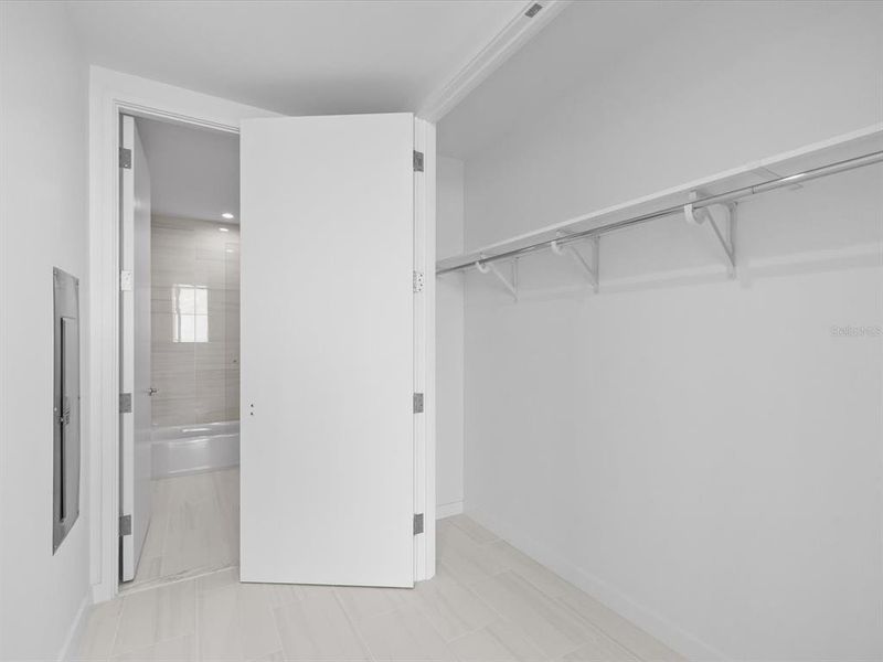 Spacious, unfurnished interior of a new home in , St. Petersburg (Image 26). Spacious, unfurnished interior of a new home in , St. Petersburg (Image 26).