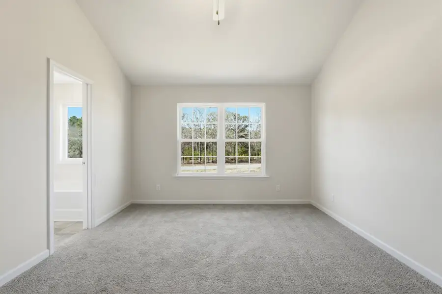 Representative unfurnished interior of a home built from the The Stacy by RTS Homes in Lakeside at Fifteen West, Hinesville (Image 26).