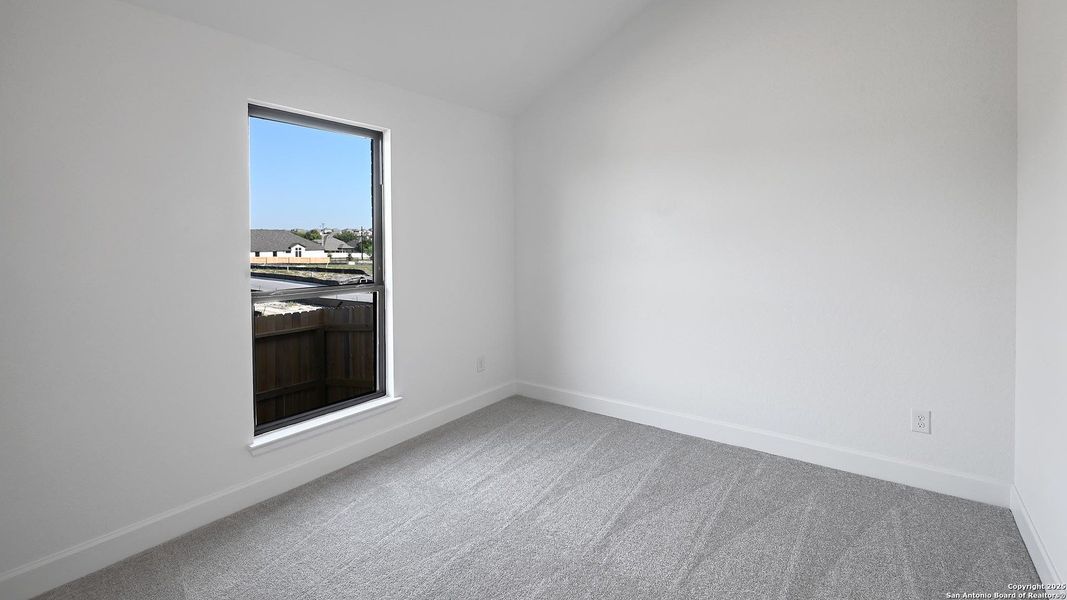 Spacious, unfurnished interior of a new home in Cibolo Valley Heights 65', Cibolo (Image 11).