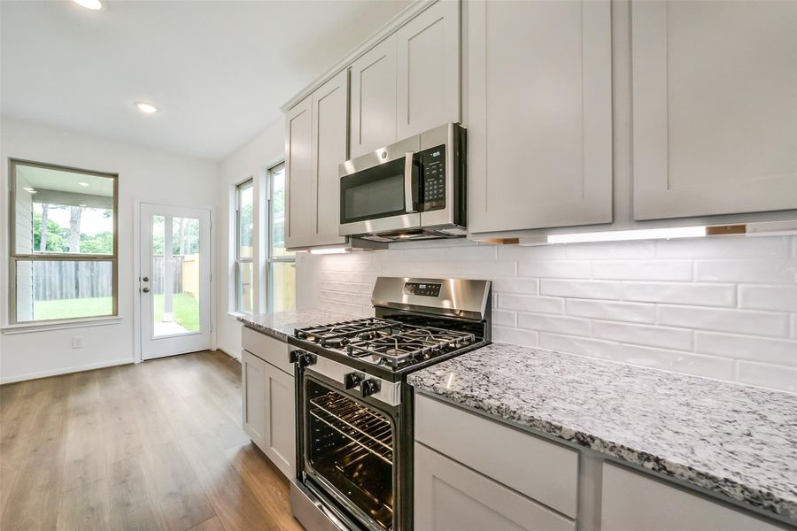 Furnished interior view inside a new home in Anderson Lake, Houston (Image 10).