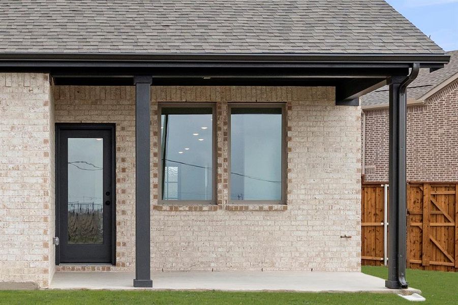 25. 14096 Harden - Patio