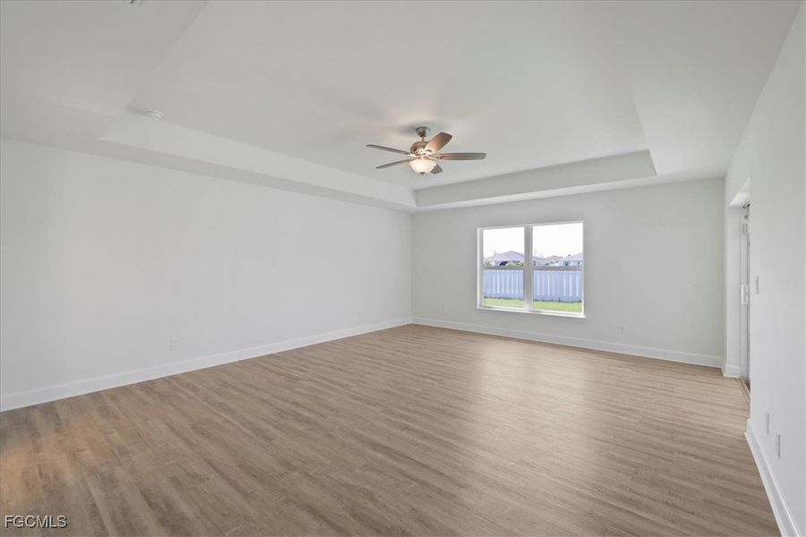 Spacious, unfurnished interior of a new home in Cape Coral, Cape Coral (Image 19).