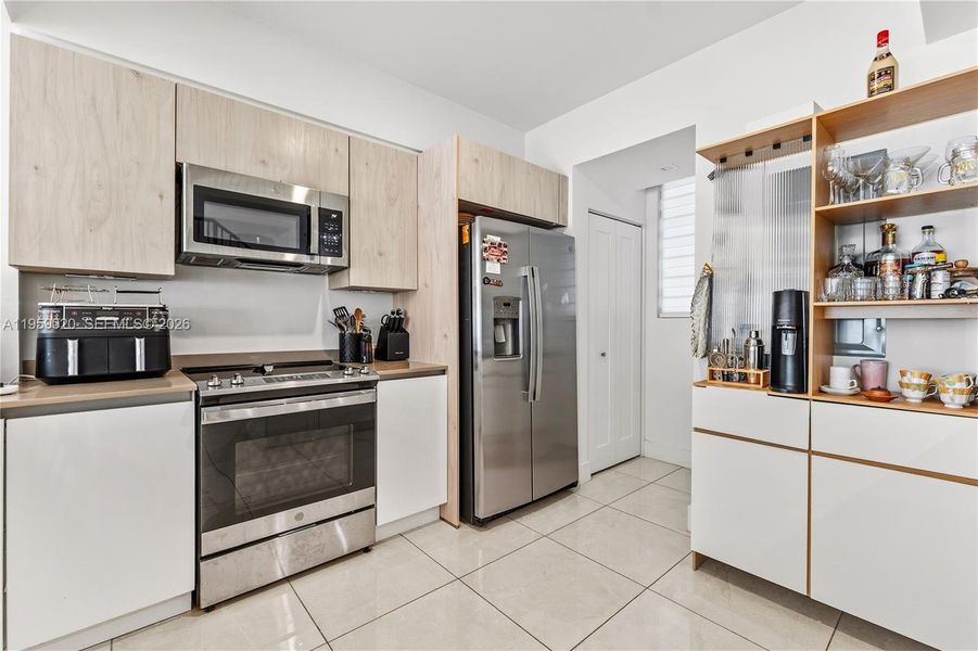 Furnished interior view inside a new home in , Dania Beach (Image 7).