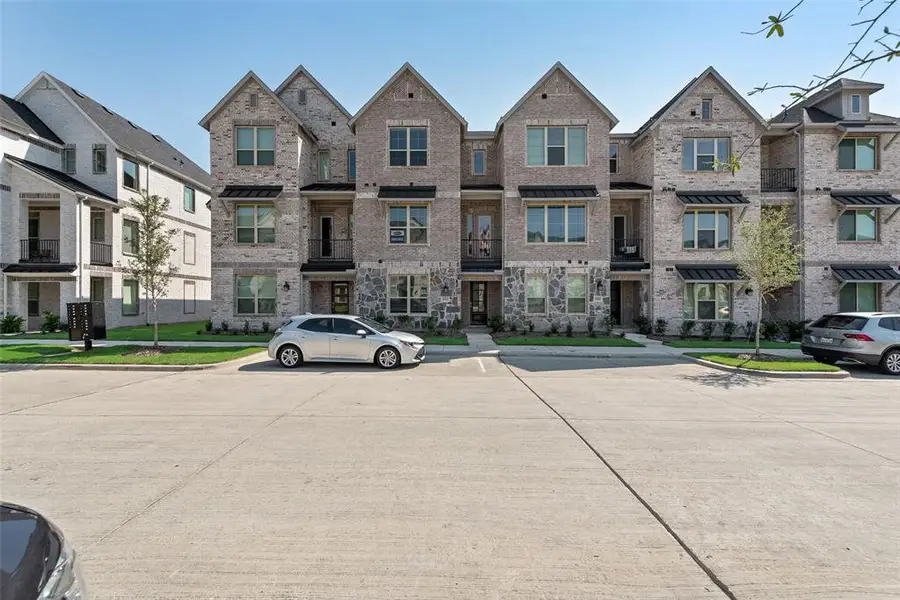 Front exterior of a new home in , Frisco, TX, highlighting curb appeal (Image 1). Front exterior of a new home in , Frisco, TX, highlighting curb appeal (Image 1).